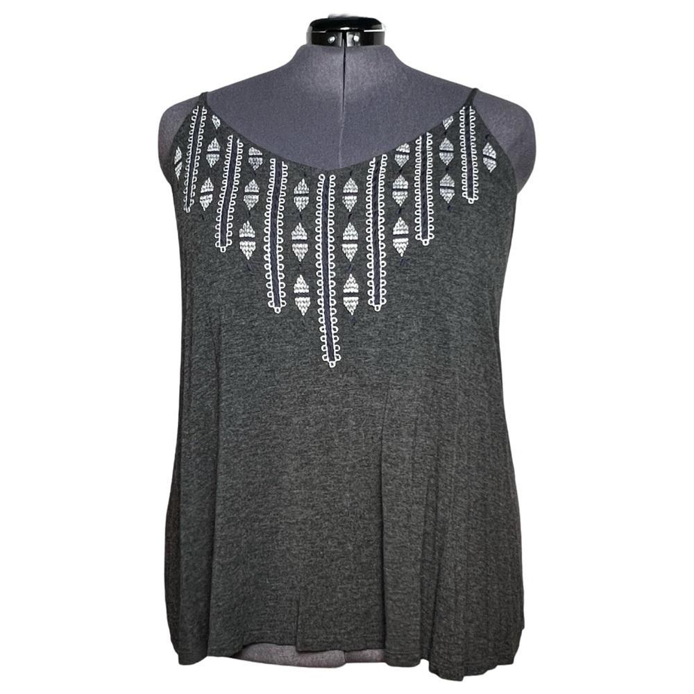 Torrid Gray Swing Knit Cami/Tank with White Embroidery Accent (Size 3) - Picture 1 of 6